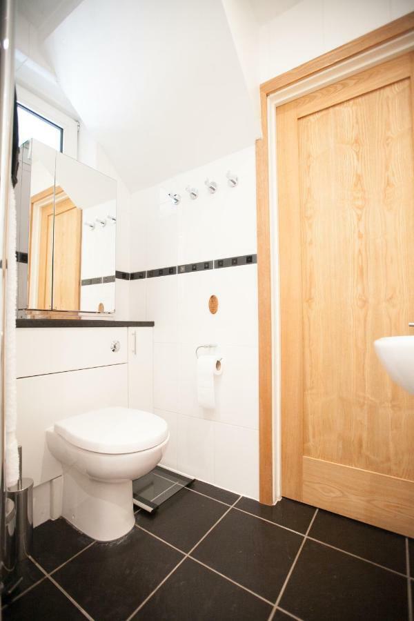Honest University Apartment 2 Southampton Extérieur photo